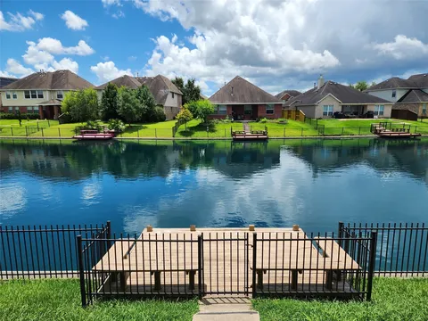 Lakefront Homes